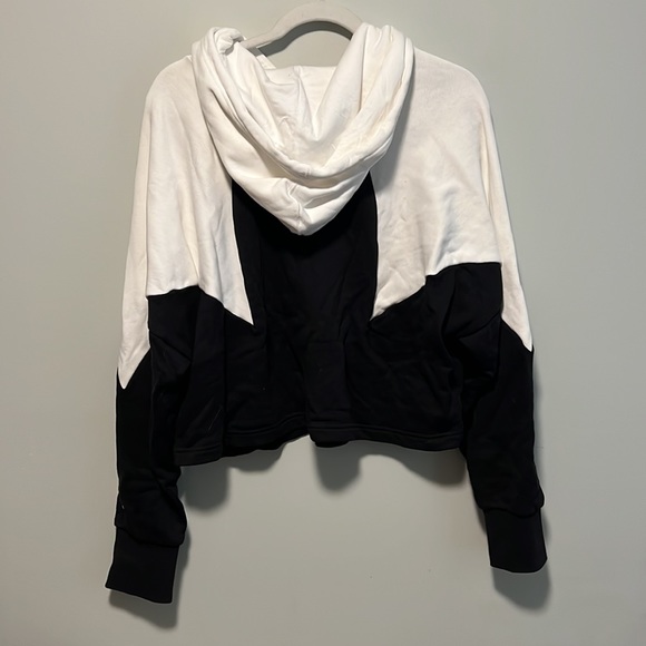 Adidas pullover hoodie - Picture 2 of 3